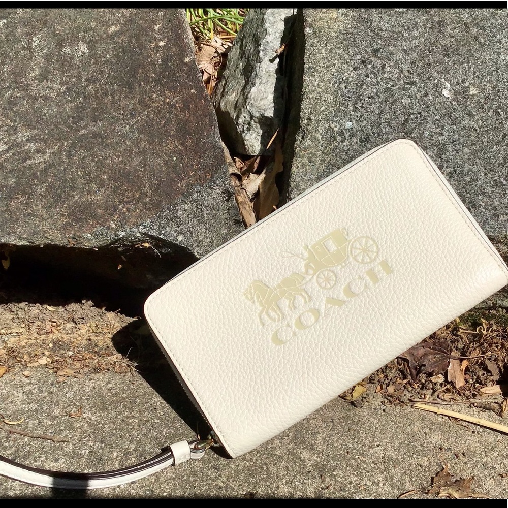 Eggshell Coach Carriage Wallet NWT
